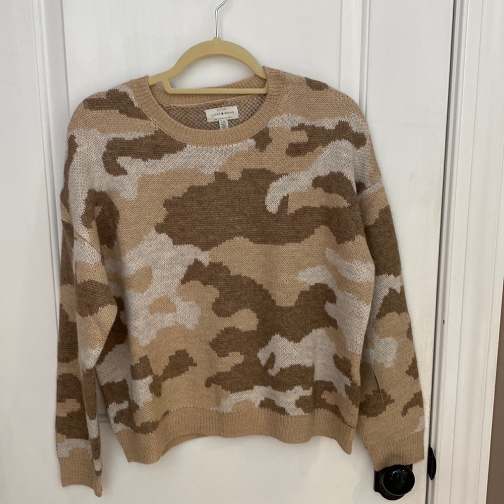 Women’s Lucky Brand sweater